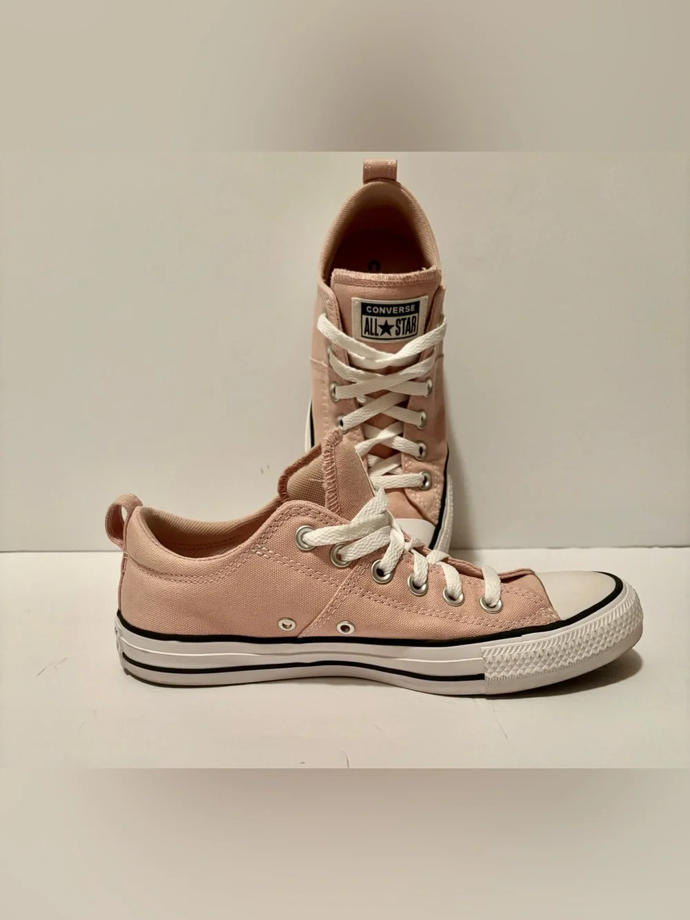 Converse Chuck Taylor All-Star Madison Ox Women’s Sneakers | Size 8